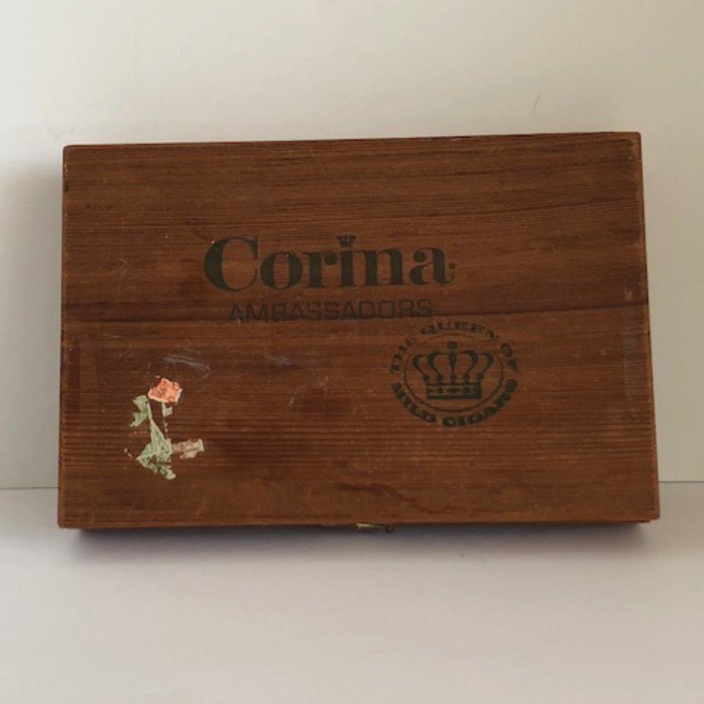 CORINA AMBASSADORS WOODEN DOVE TAIL CIGAR